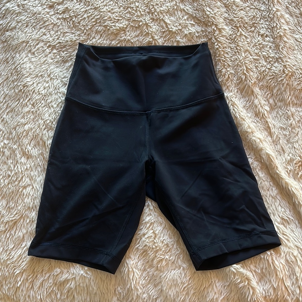 Wunder Train 8” True Navy Biker Shorts
